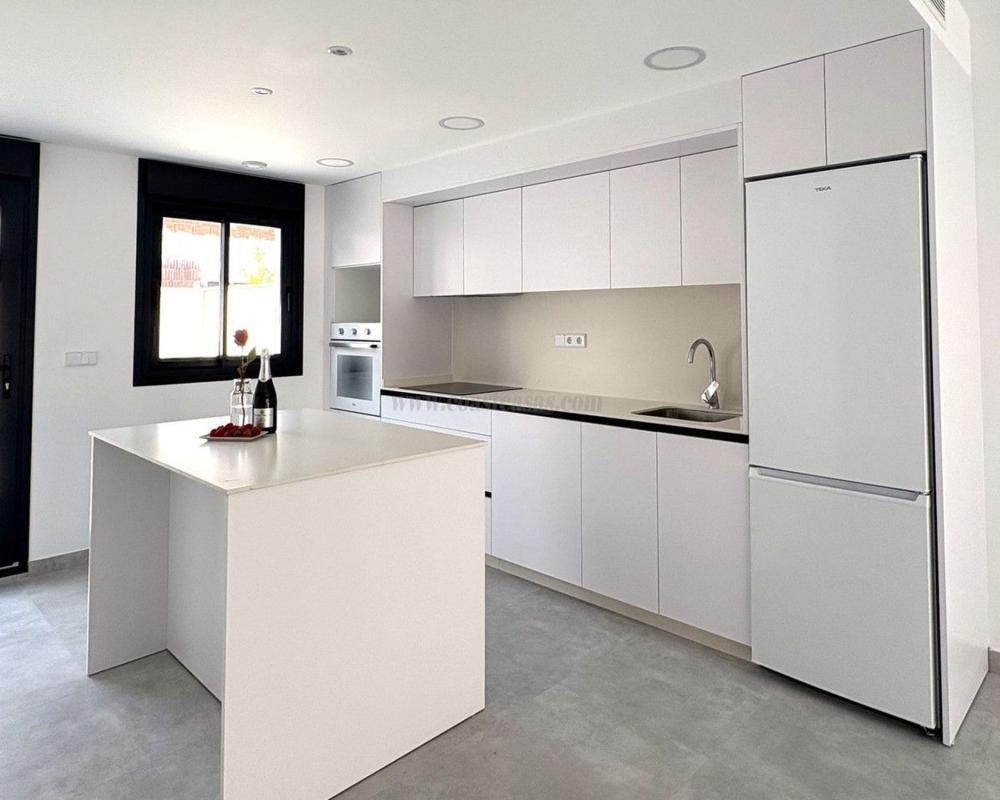 Venta de villa en Cox