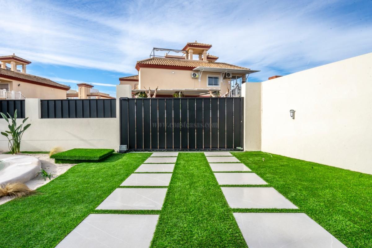 Venta de villa en Roldán