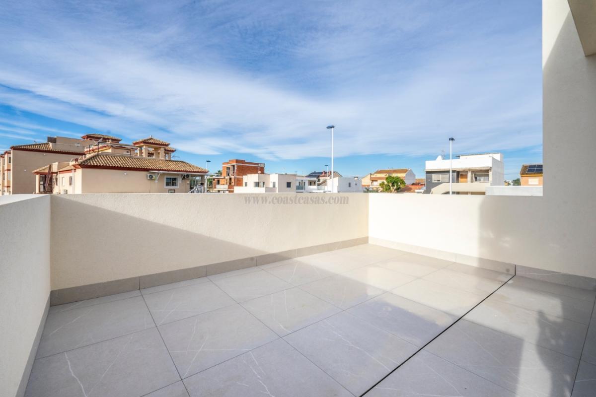 Venta de villa en Roldán