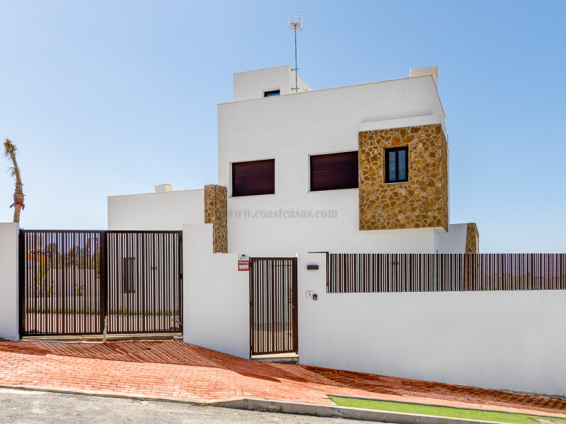 Venta de villa en Finestrat
