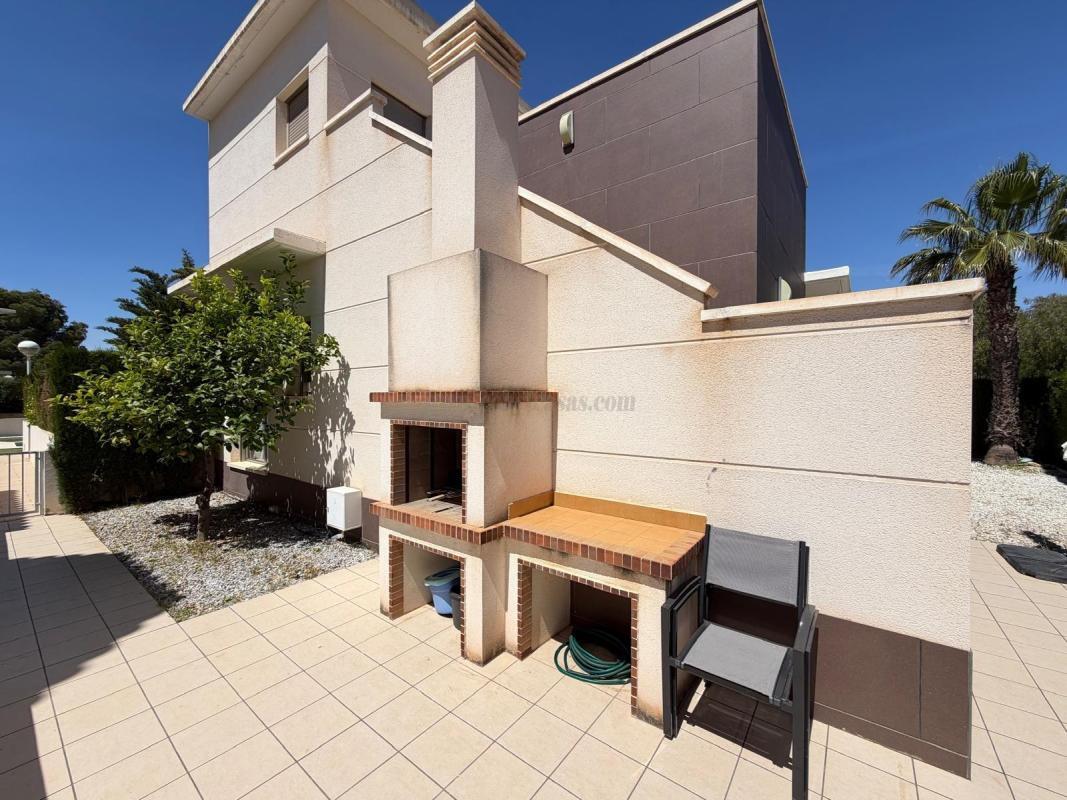Venta de villa en Ciudad Quesada