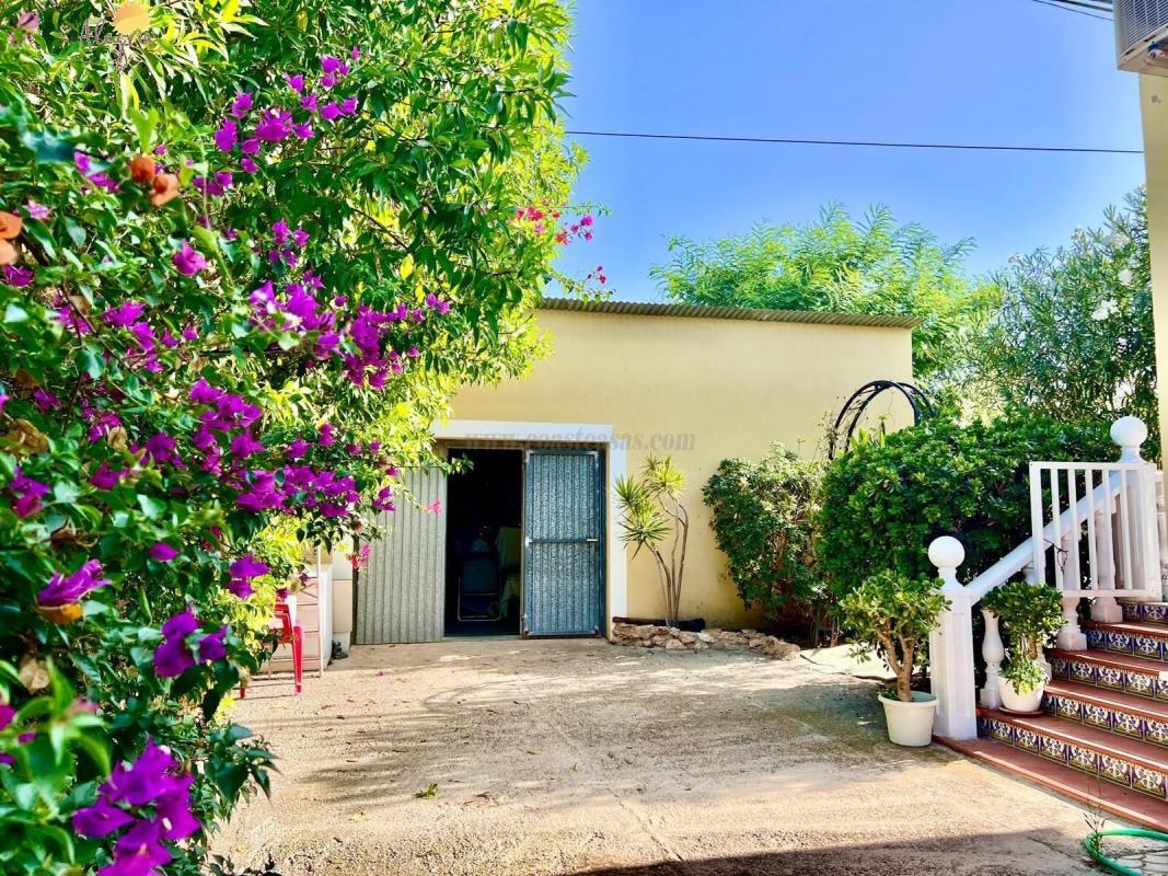 Venta de villa en Daya Vieja