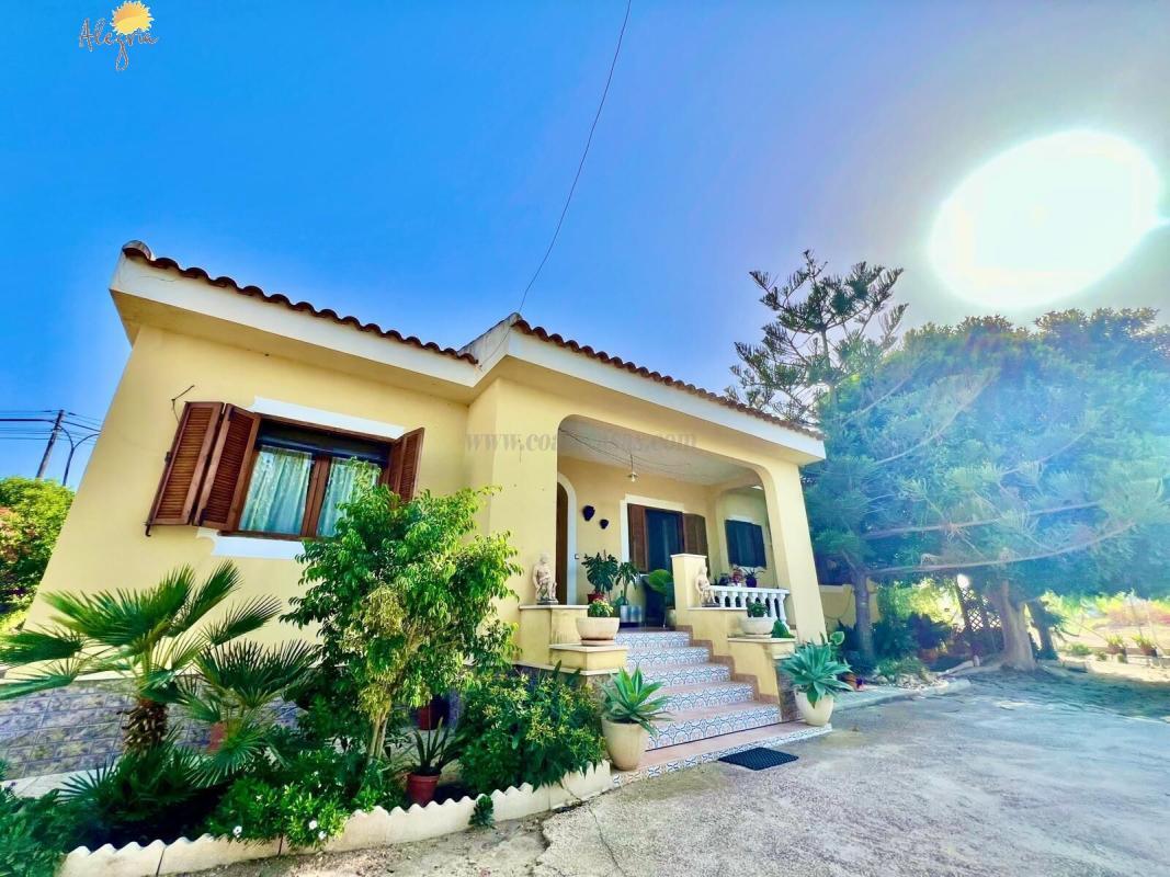 Venta de villa en Daya Vieja