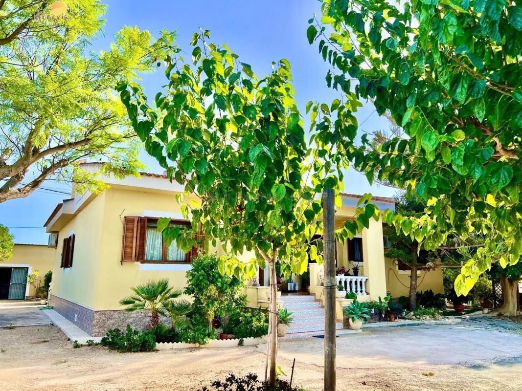 Venta de villa en Daya Vieja