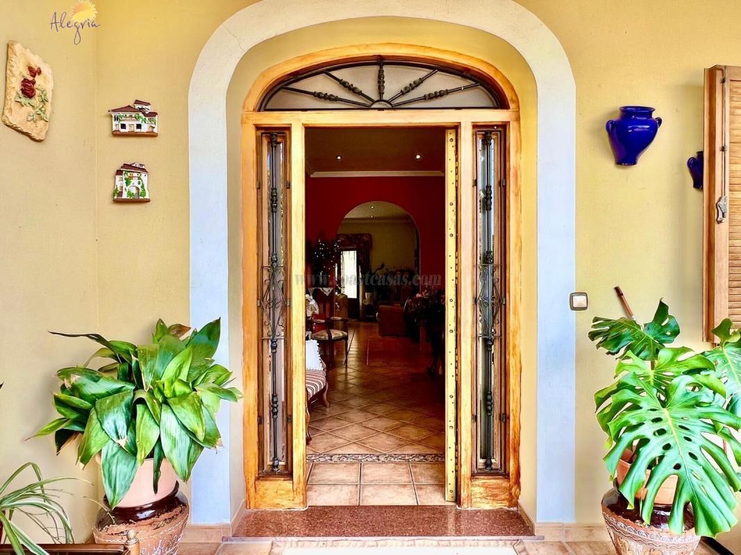 Venta de villa en Daya Vieja