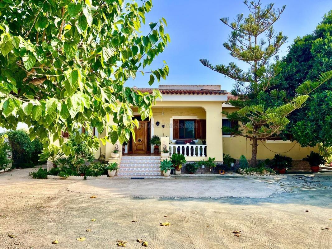 Venta de villa en Daya Vieja
