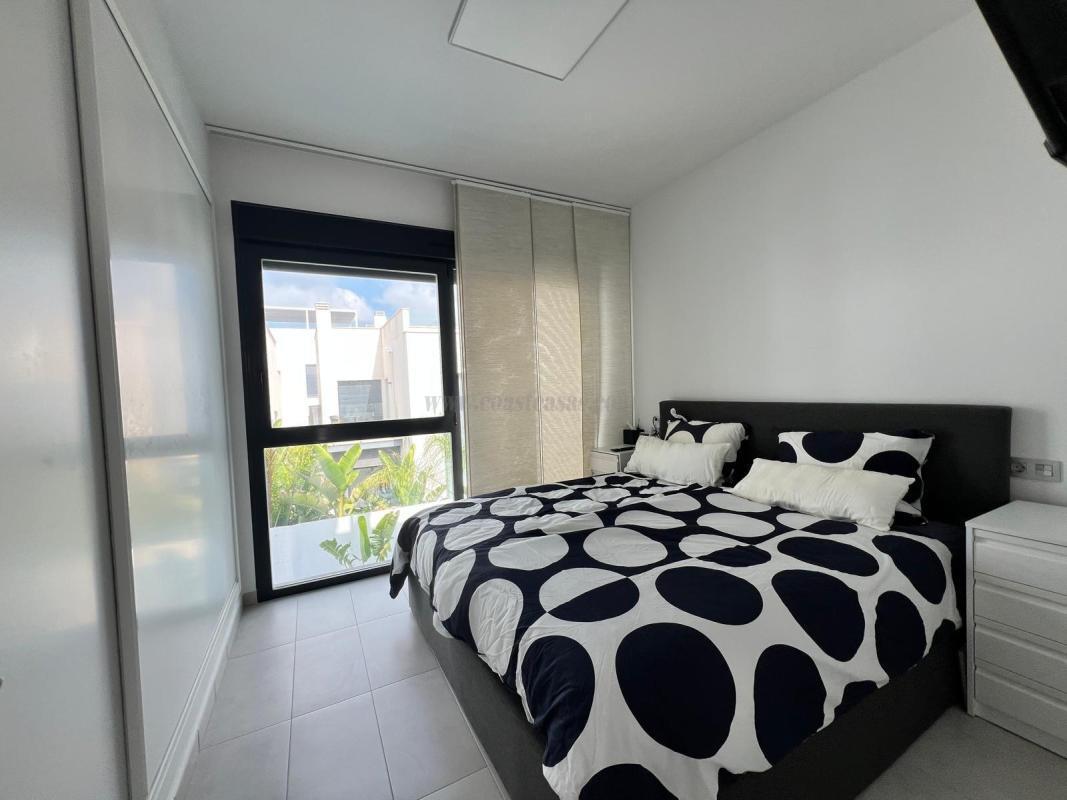 Venta de villa en Orihuela