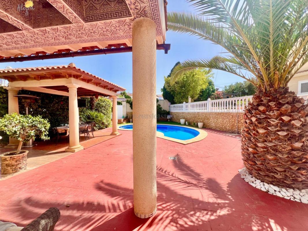Venta de villa en Torrevieja