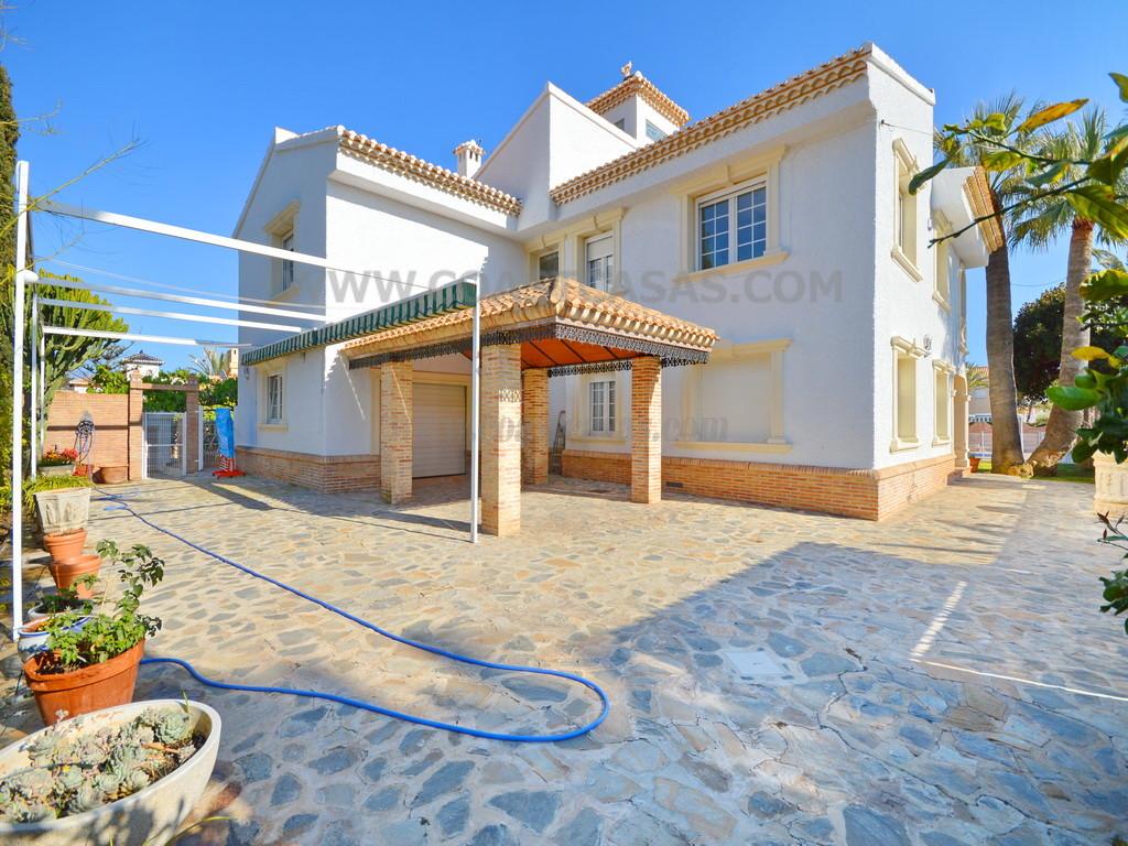 Zu verkaufen von villa in
 Orihuela Costa