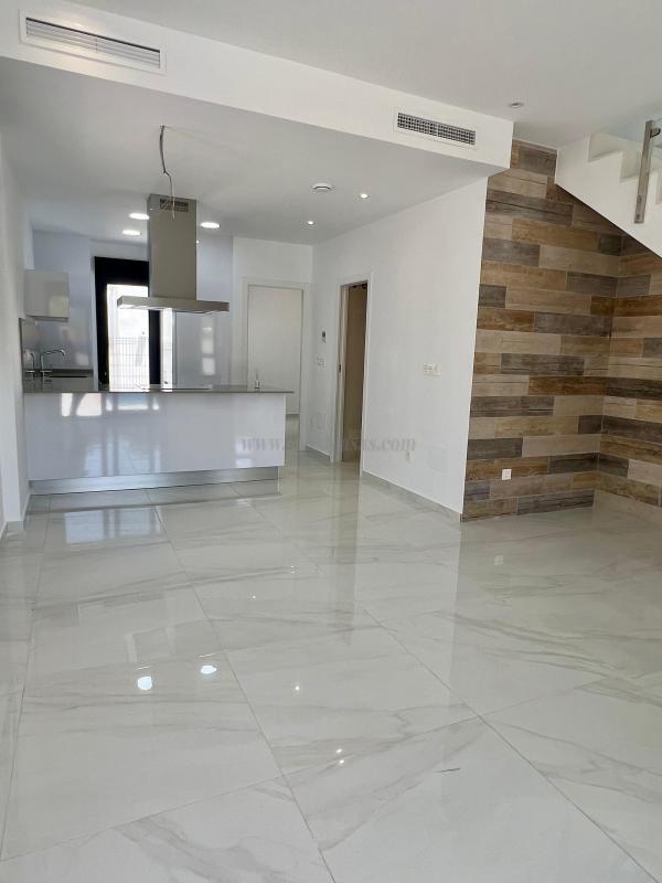Venta de villa en Polop
