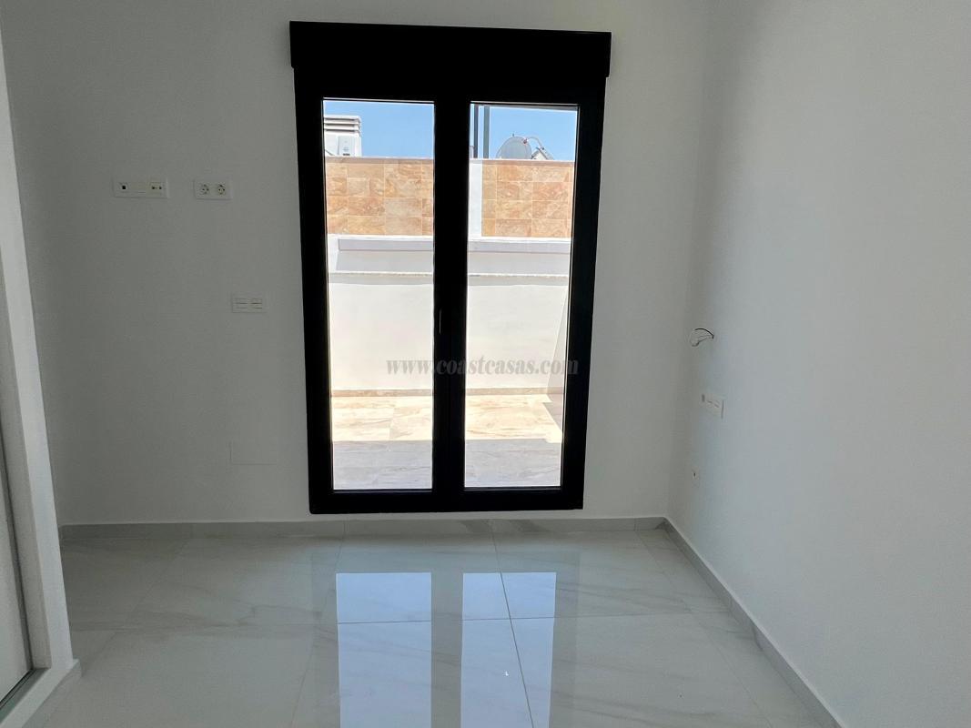 Venta de villa en Polop