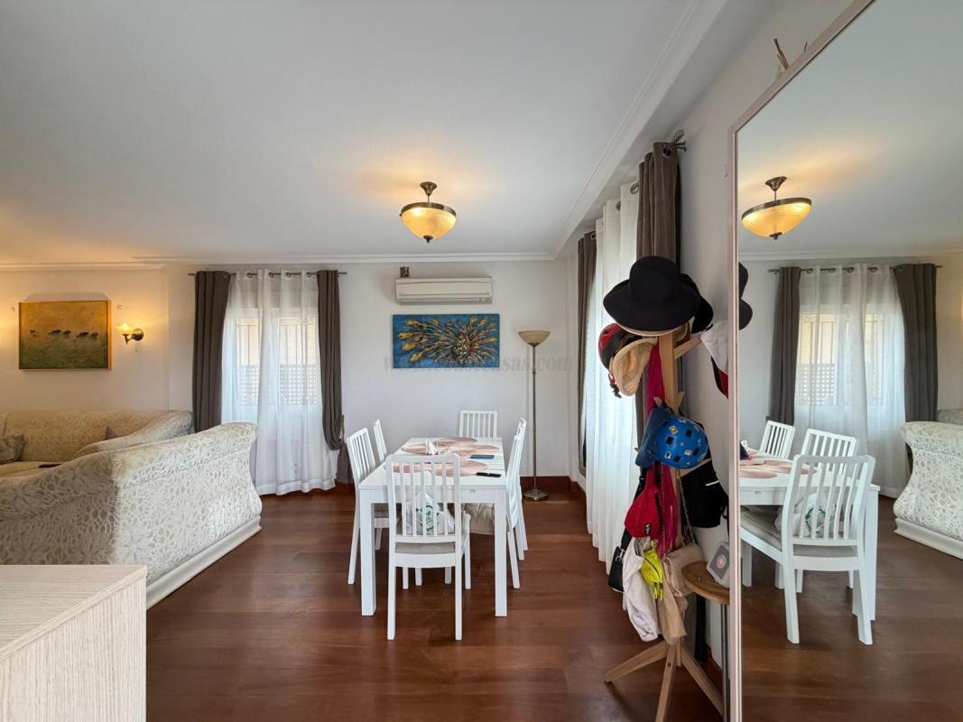 Venta de villa en Orihuela