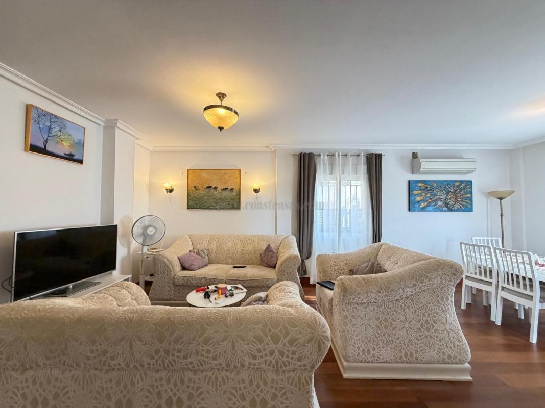 Venta de villa en Orihuela