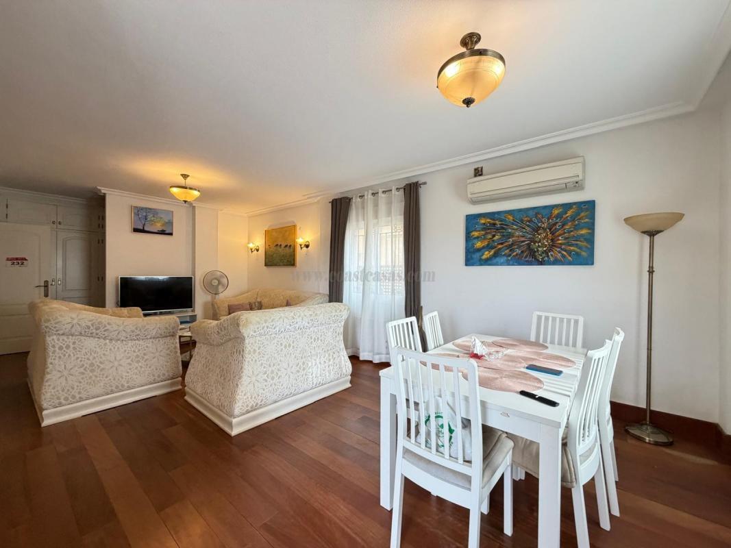 Venta de villa en Orihuela