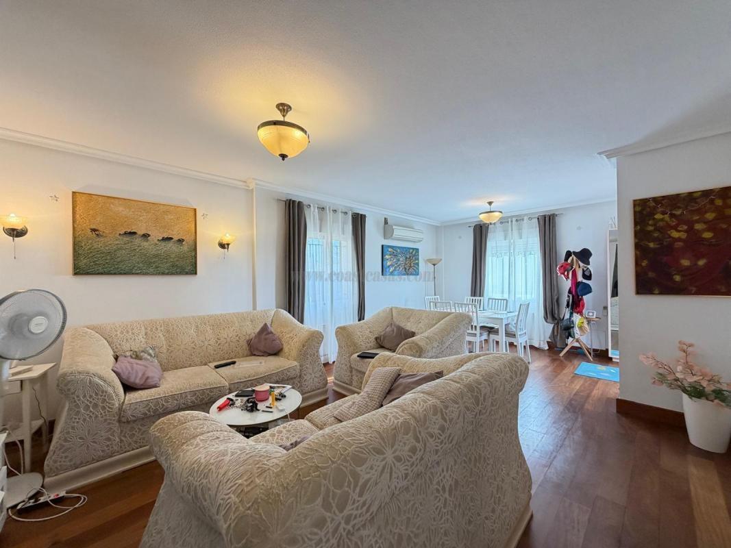 Venta de villa en Orihuela