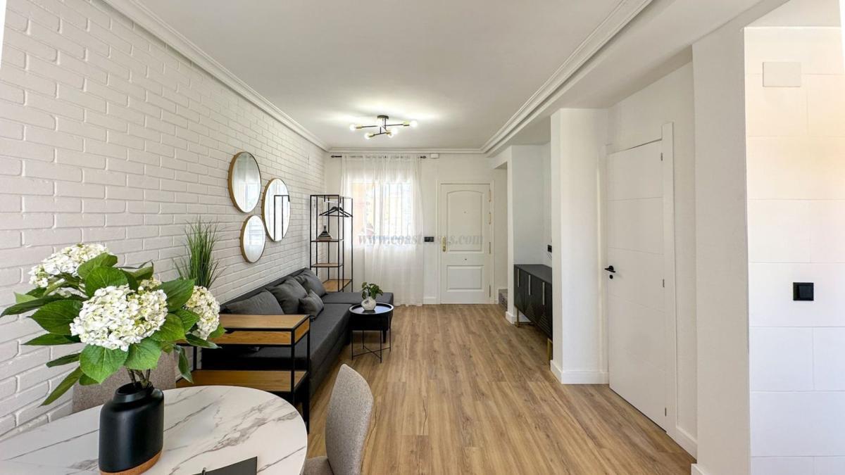 Venta de villa en Orihuela