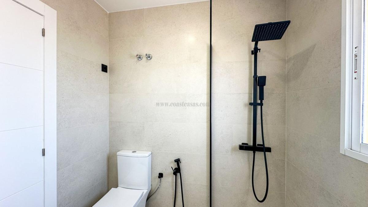 Venta de villa en Orihuela