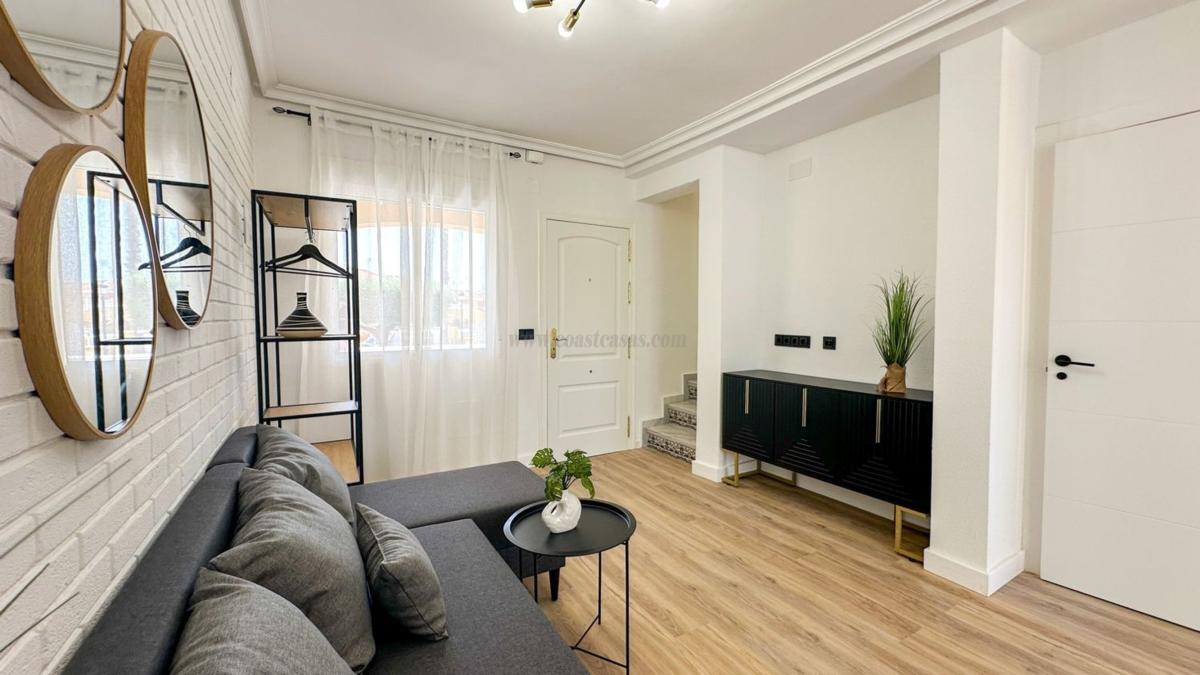 Venta de villa en Orihuela