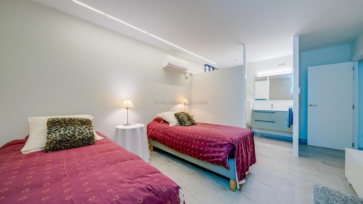 Venta de villa en Finestrat
