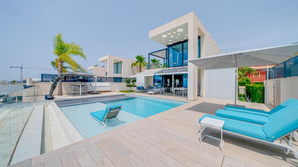 Venta de villa en Finestrat
