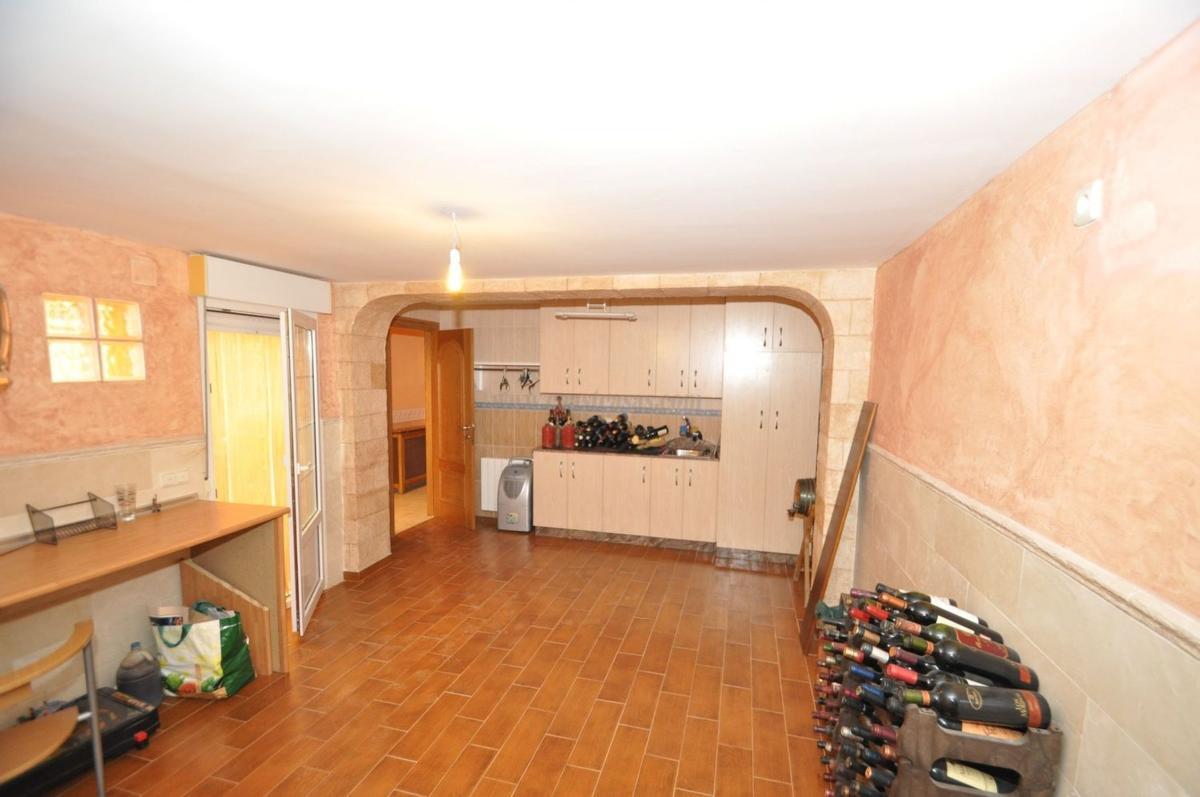 Venta de casas en Algueña