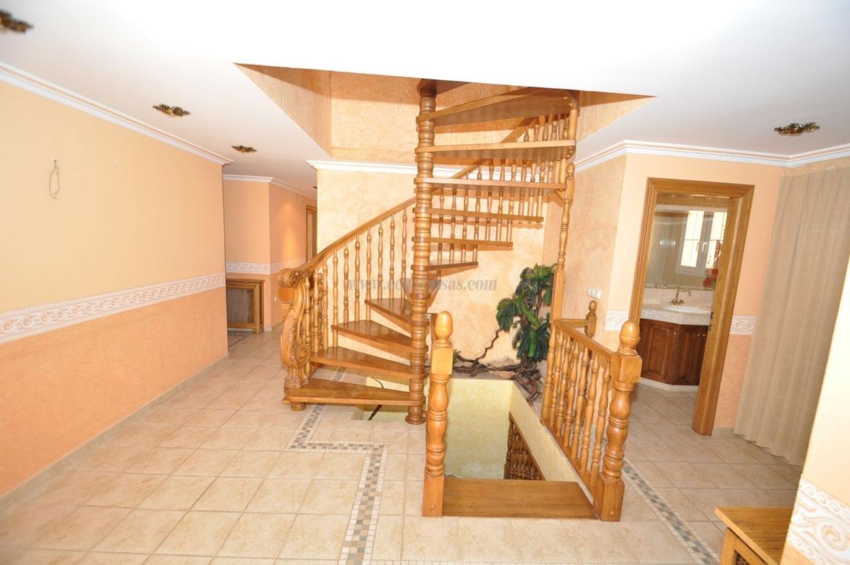 Venta de casas en Algueña