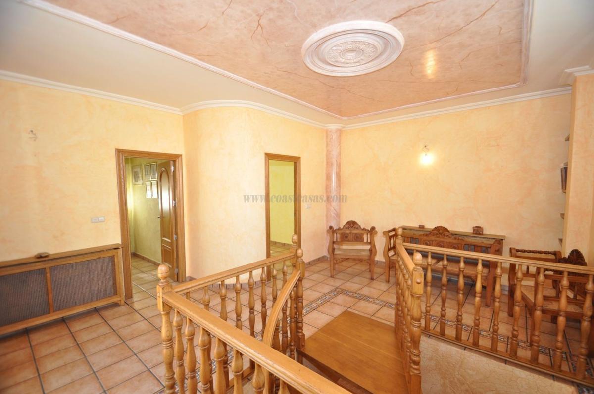 Venta de casas en Algueña