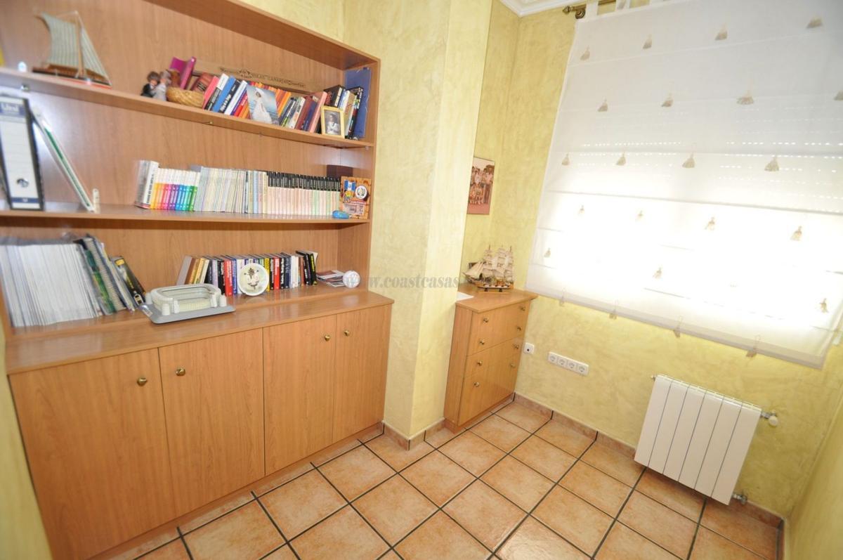 Venta de casas en Algueña