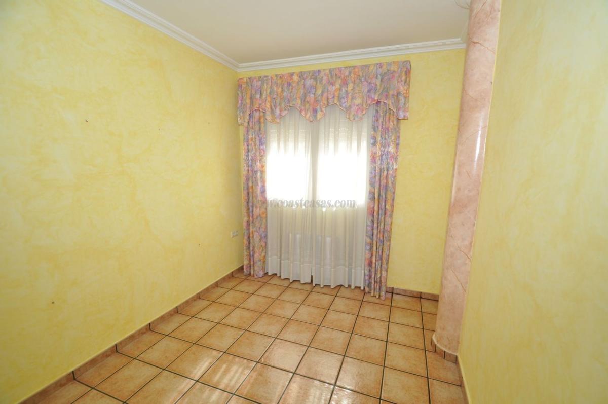 Venta de casas en Algueña