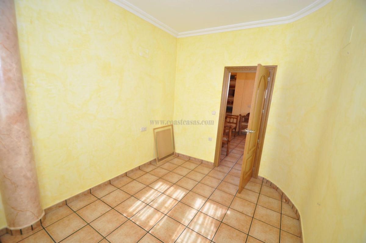Venta de casas en Algueña