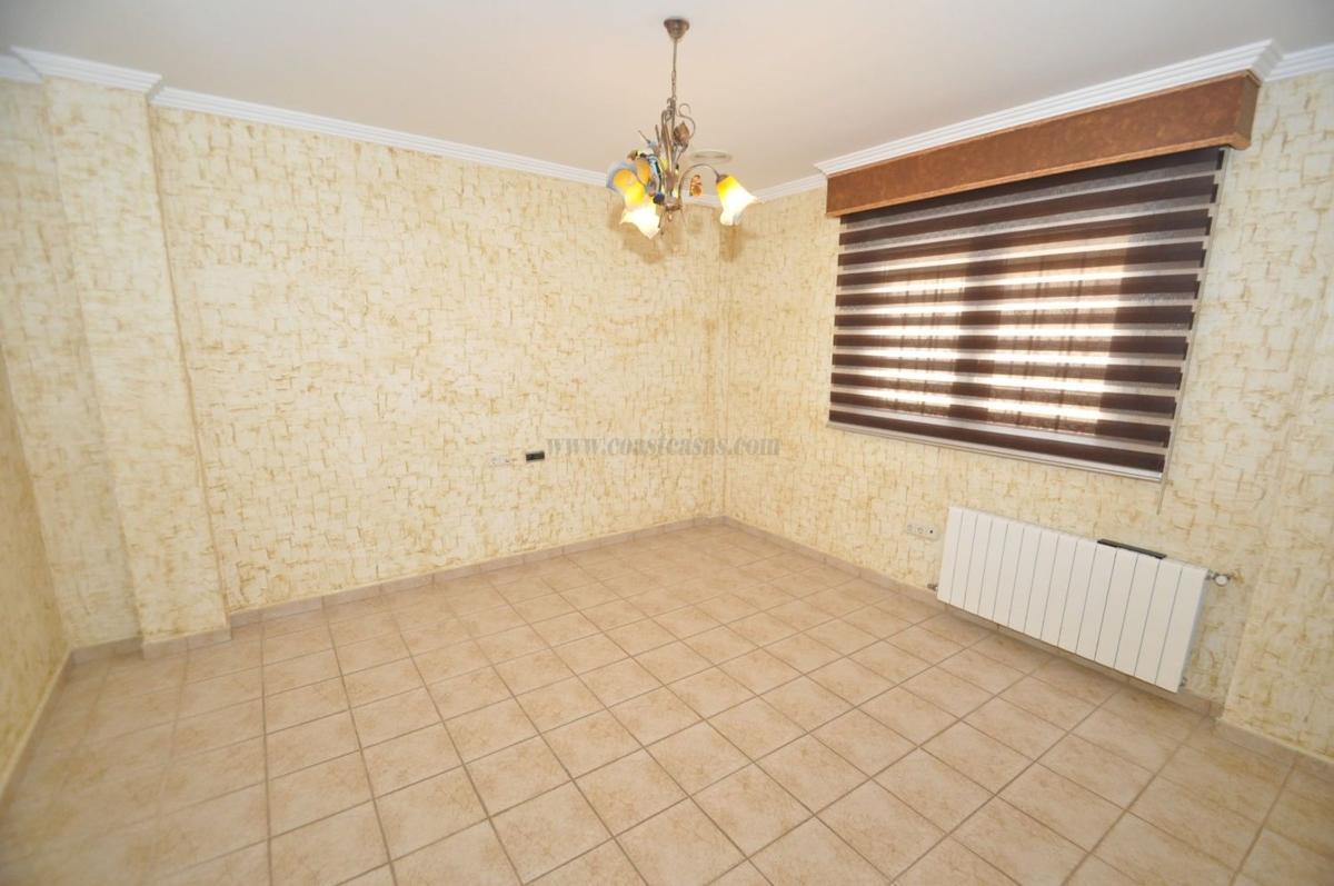 Venta de casas en Algueña