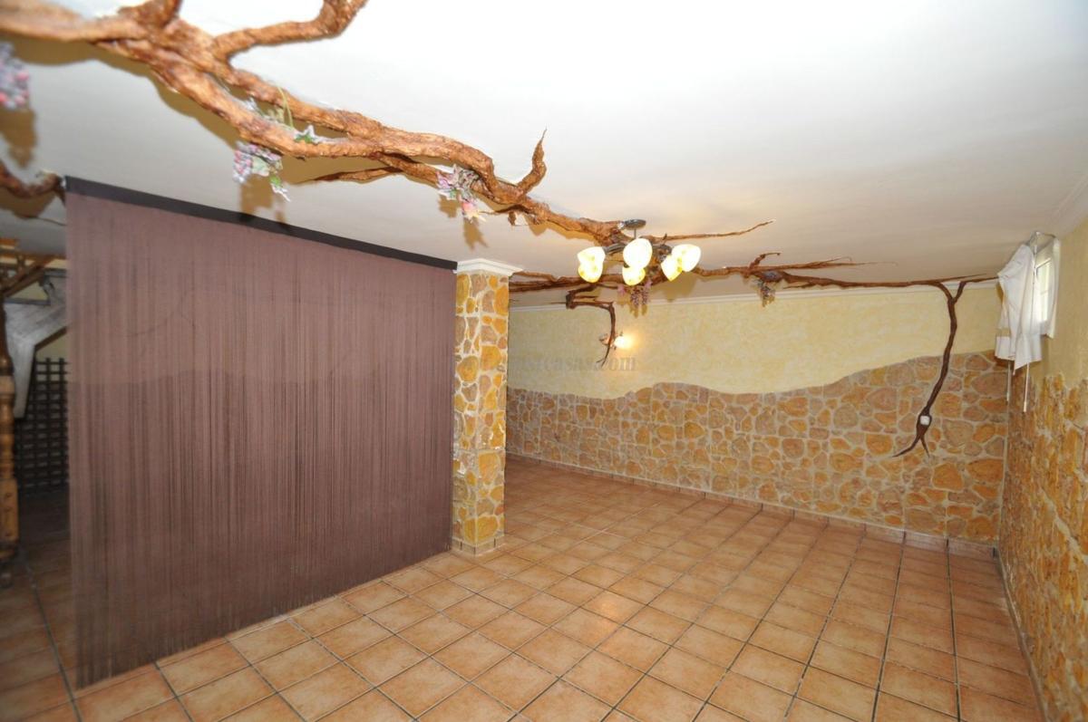 Venta de casas en Algueña
