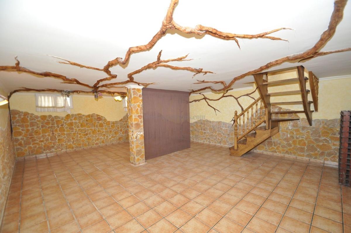 Venta de casas en Algueña