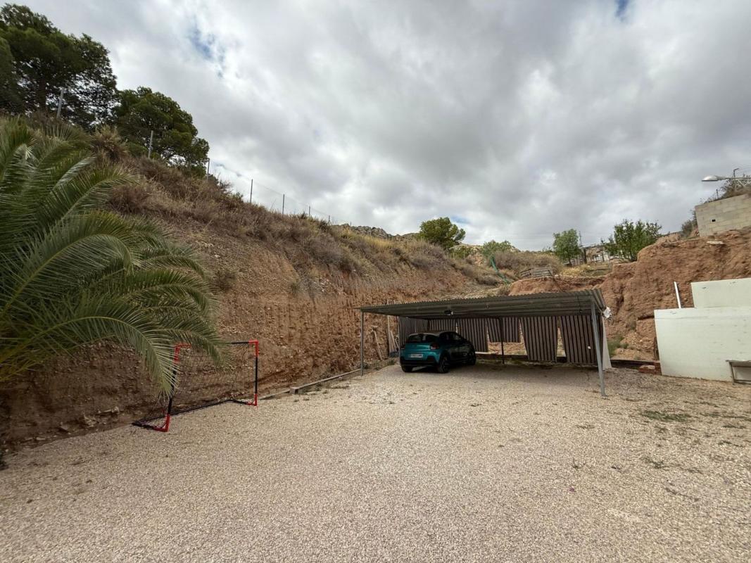 Venta de villa en Petrer
