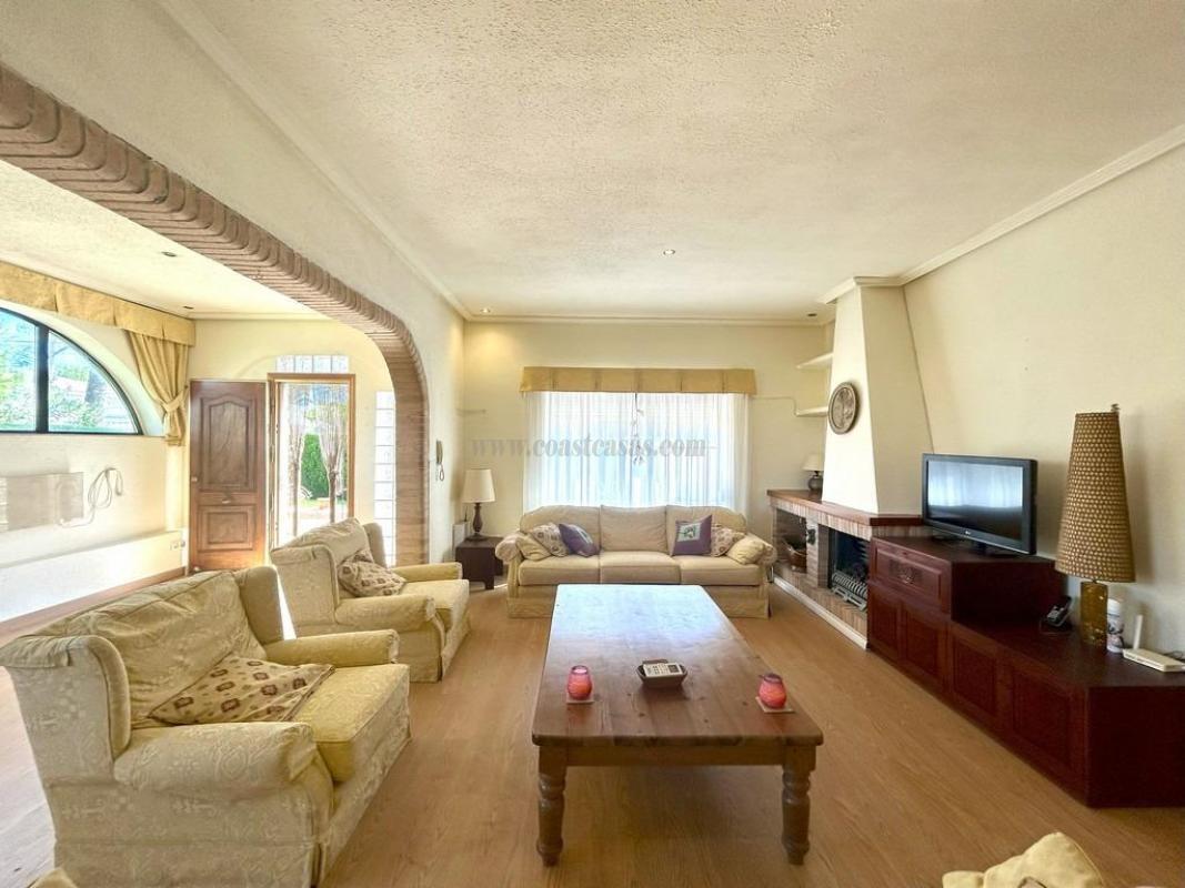 Venta de villa en Orihuela