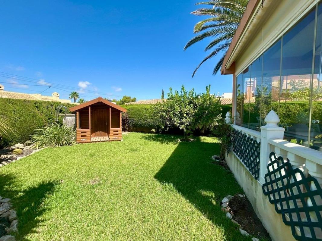 Venta de villa en Orihuela