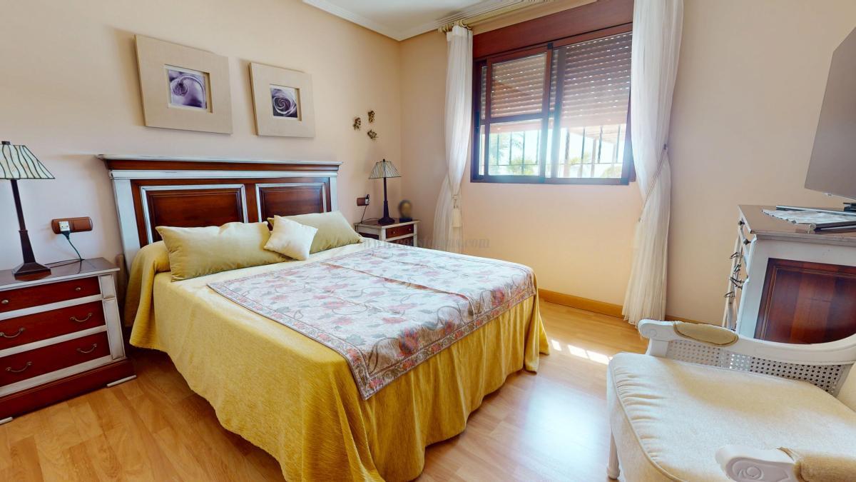 Venta de villa en Águilas