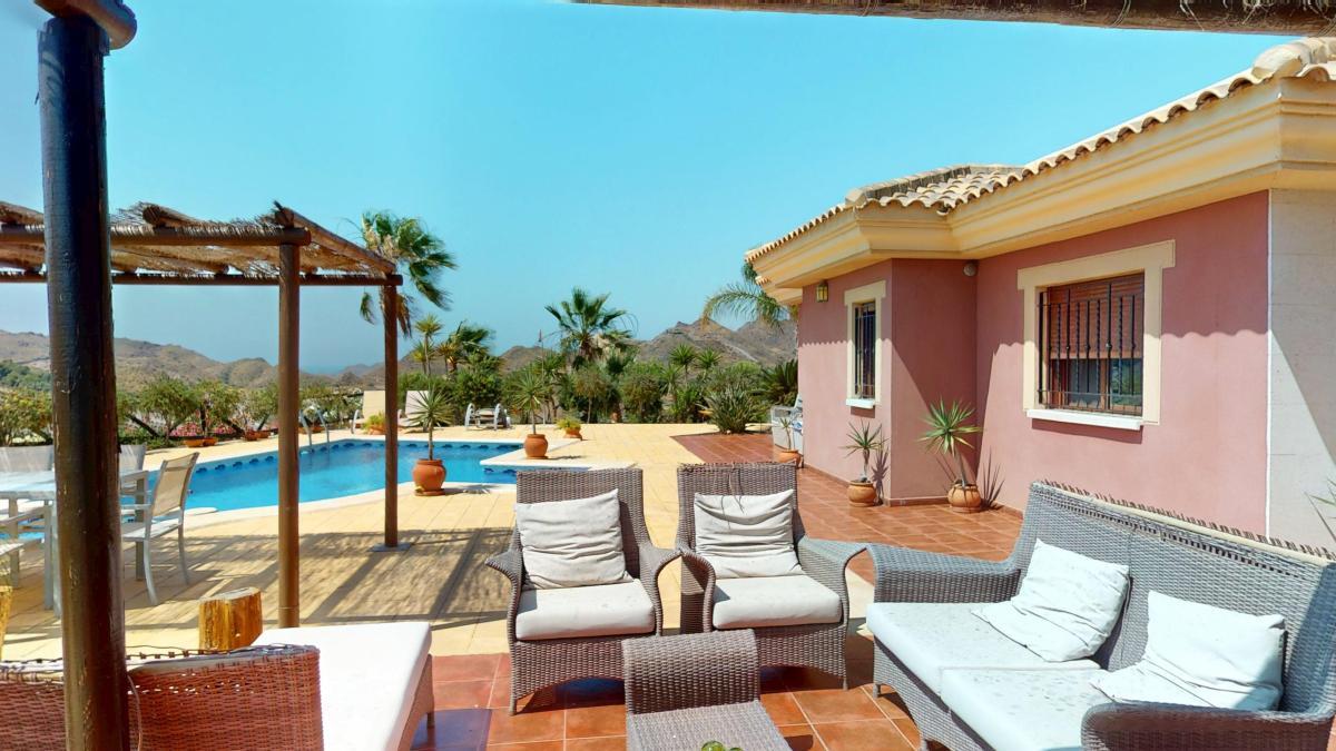 Venta de villa en Águilas