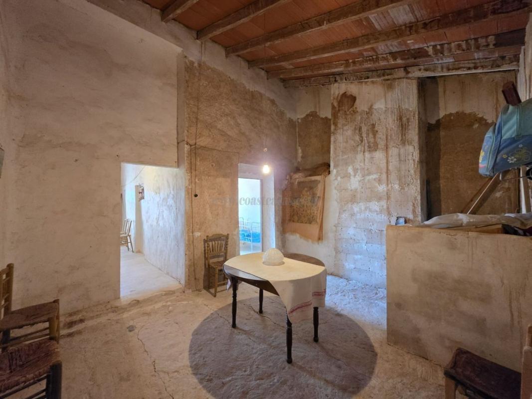 Venta de villa en Hondón de las Nieves