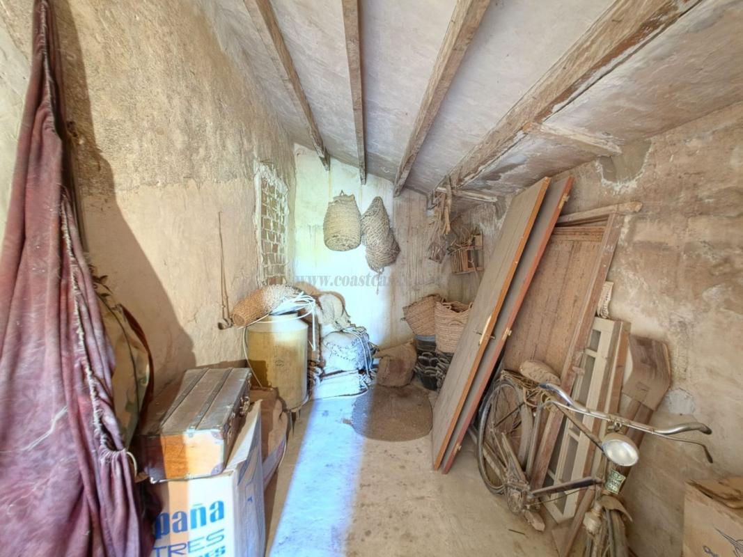 Venta de villa en Hondón de las Nieves