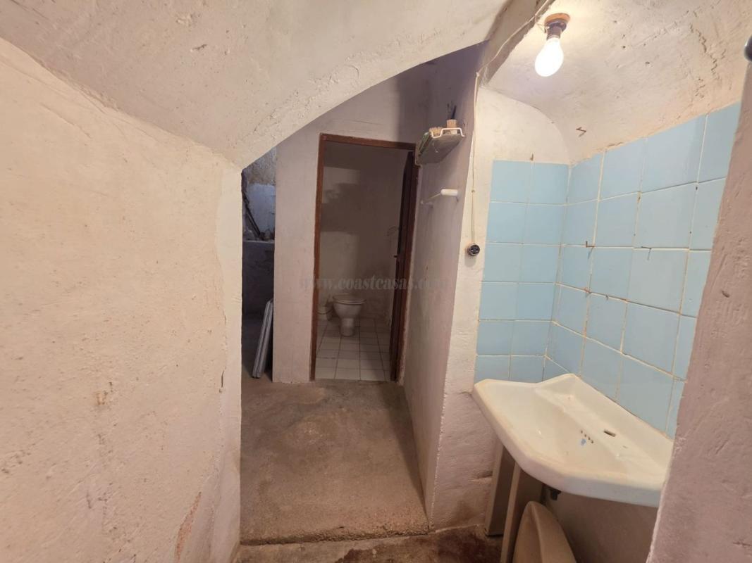 Venta de villa en Hondón de las Nieves