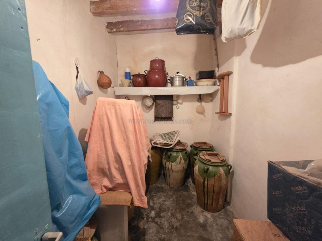 Venta de villa en Hondón de las Nieves