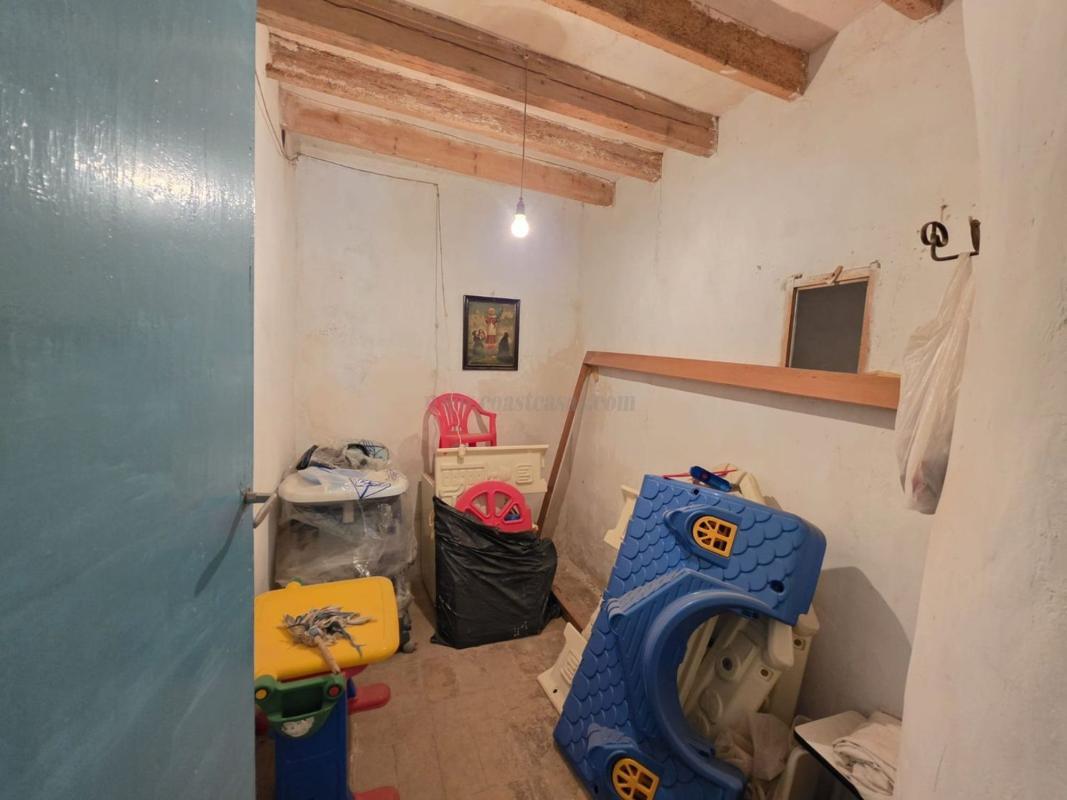Venta de villa en Hondón de las Nieves