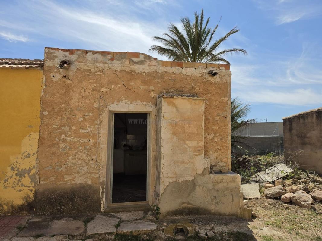 Venta de villa en Hondón de las Nieves