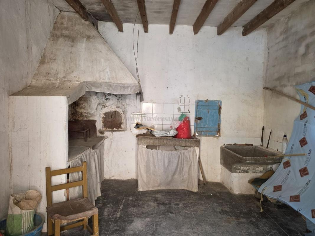 Venta de villa en Hondón de las Nieves