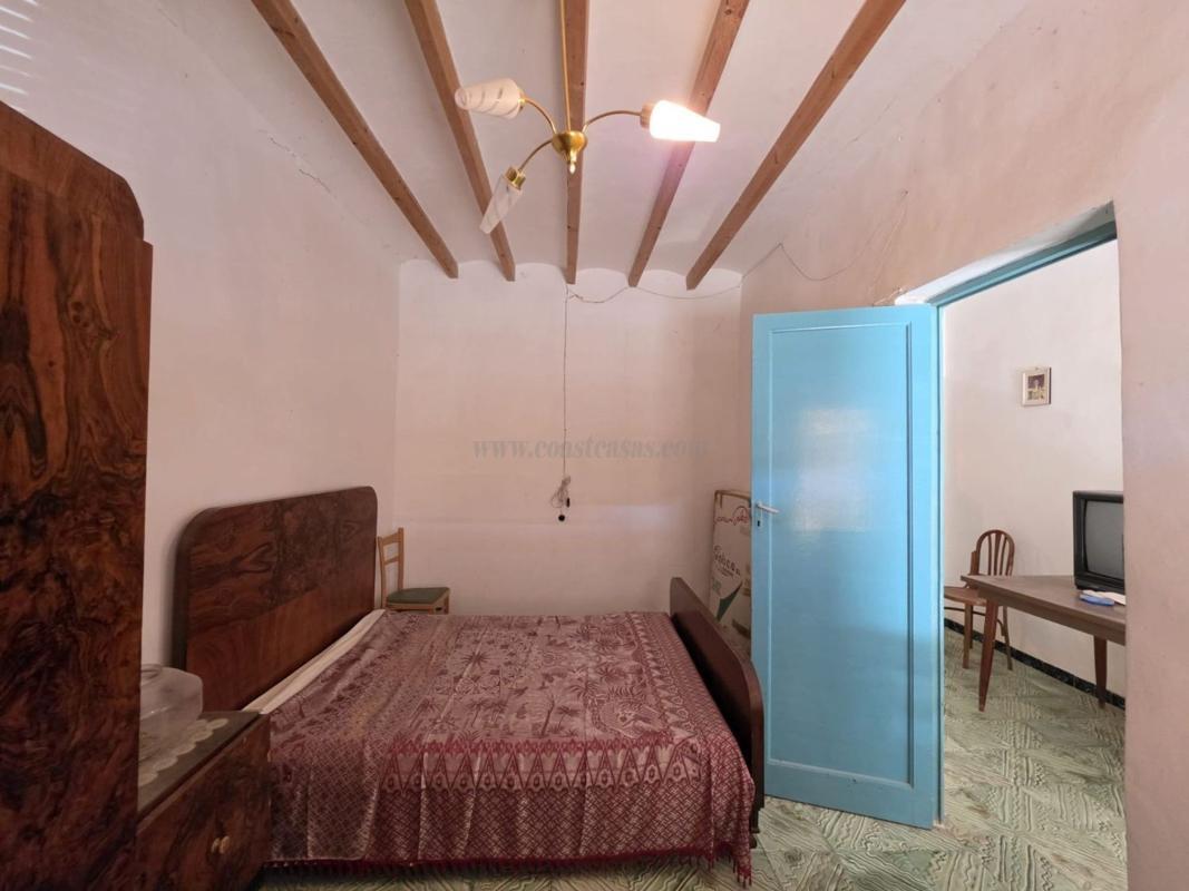 Venta de villa en Hondón de las Nieves