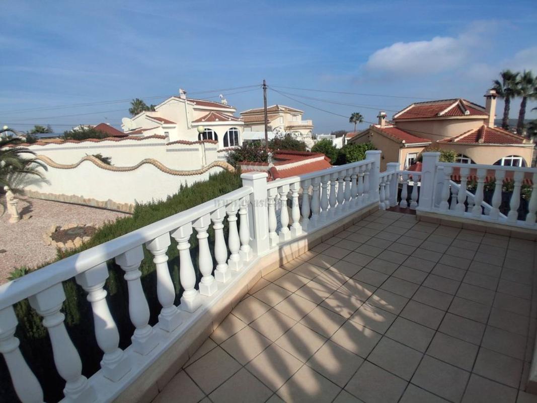 Venta de villa en Rojales