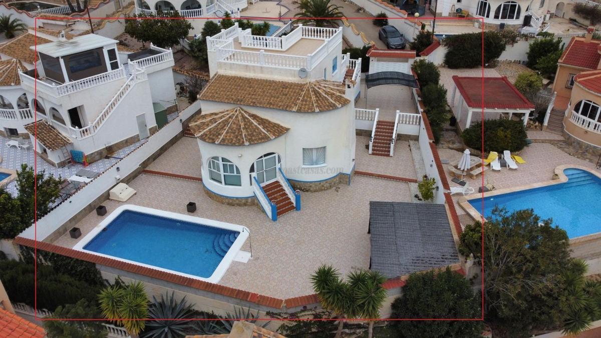 Venta de villa en Rojales