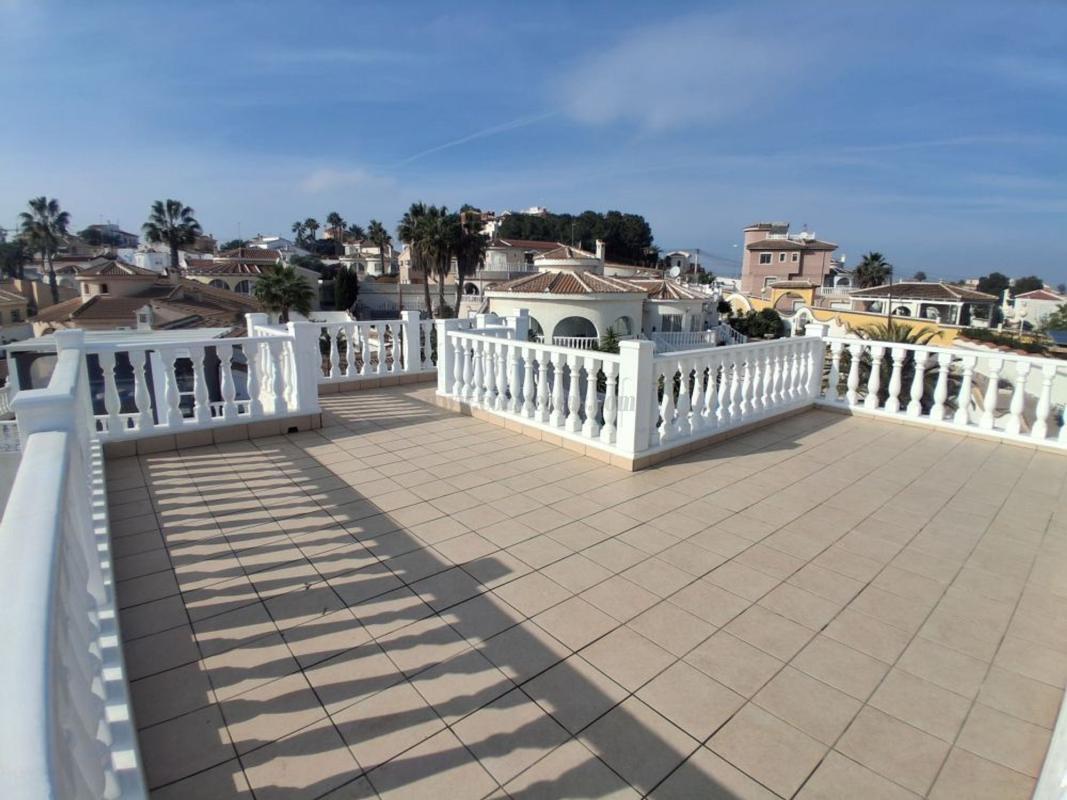 Venta de villa en Rojales