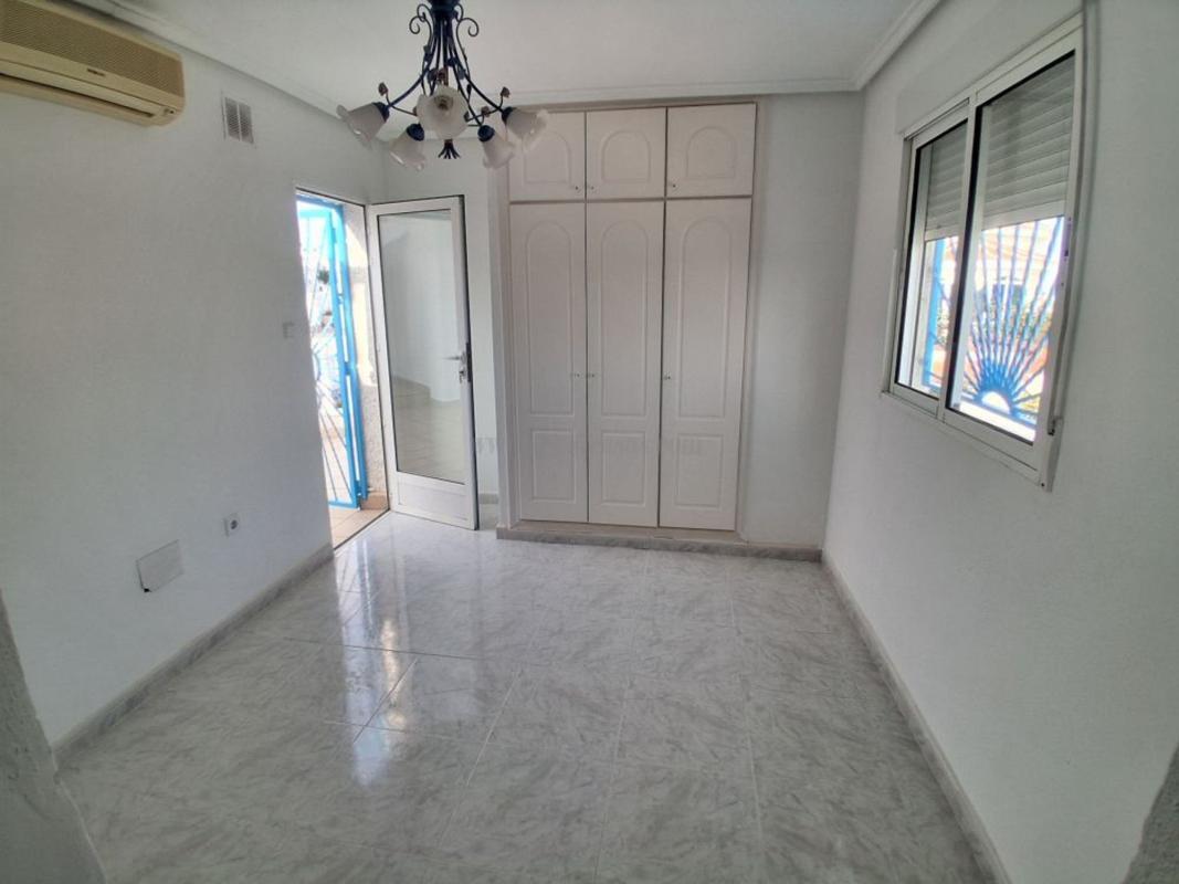Venta de villa en Rojales